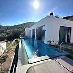Art Αλικαρνασσός